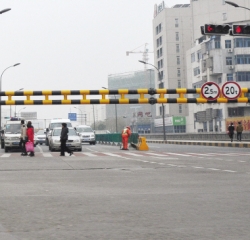 萍乡交通限高架